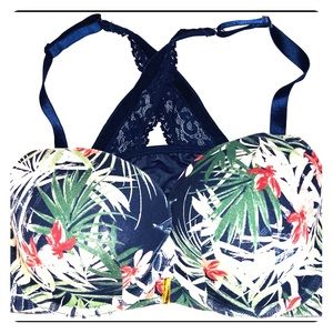 NWOT Cacique Front-Close Boost Plunge Bra